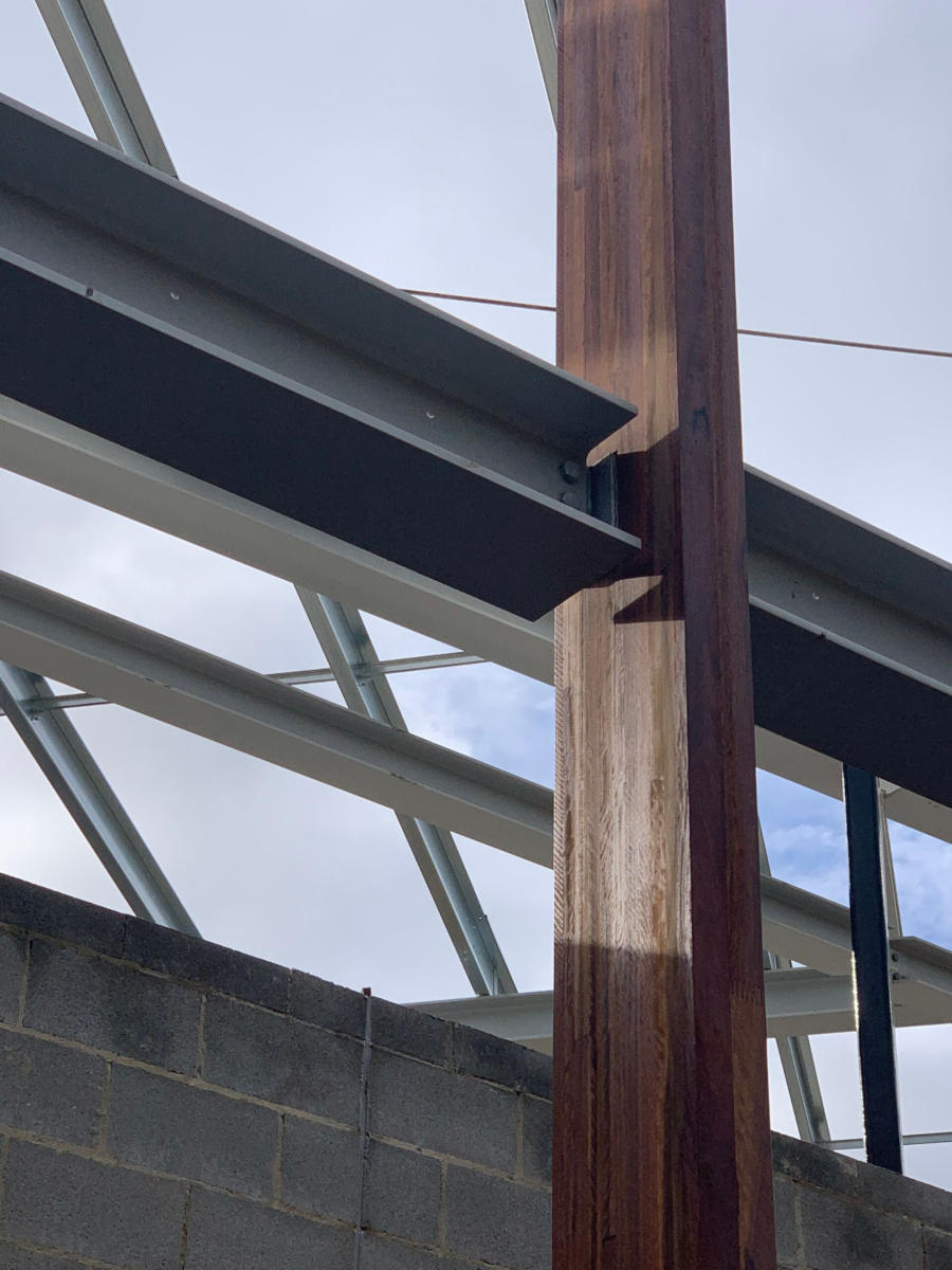 Glulam and steel beam connection of PLSLSC during construction